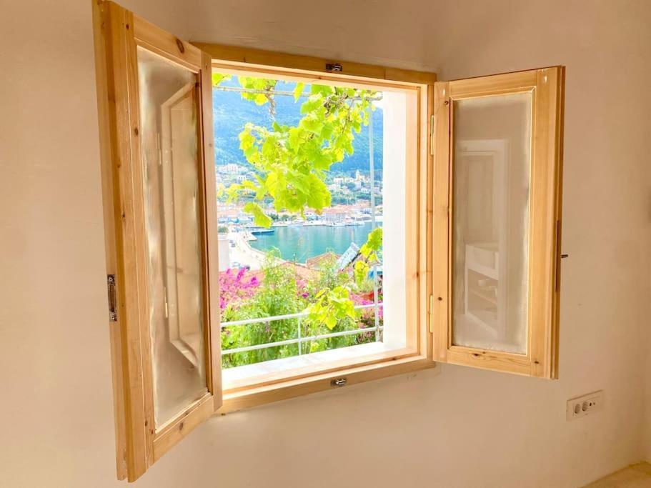 Stylish Vathy Studio With Sea View Luaran gambar